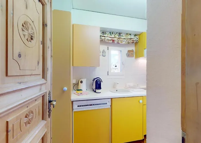 Abitaziun Gianda Verda D8 * Surlej