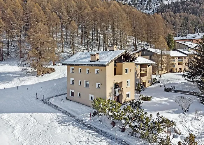 Abitaziun Gianda Verda D8 Apartamento *